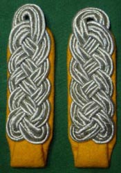 WW2 German Luftwaffe Paratrooper/Flight Major Shoulder Boards WW2 German Luftwaffe Paratrooper/Flight Major Shoulder Boards