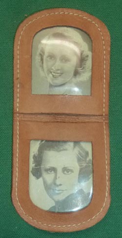 WW2 Sweetheart Pocket Photo Album & Woman's Compact