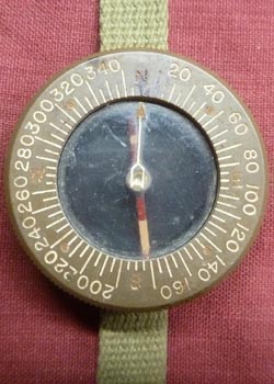 WW2 US Paratrooper Wrist Compass Superior Magneto Co - May 1944