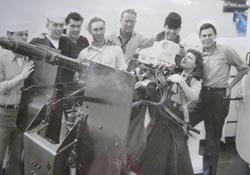 Korean War Press Photo Navy Gun Crew with Starlet