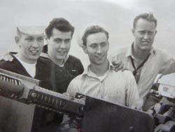 Korean War Press Photo Navy Gun Crew with Starlet