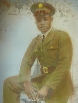 WW2 8x10 Photo US Army Negro Soldier