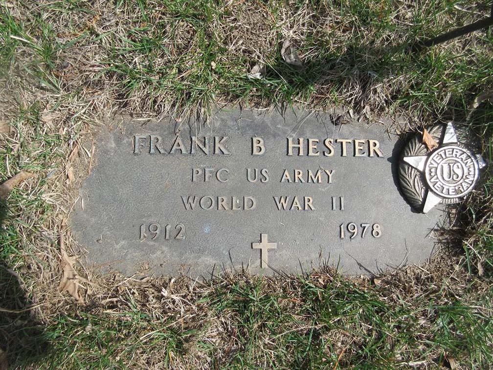 Modal Additional Images for WW2 Engraved Good Conduct Medal PFC Frank B. Hester